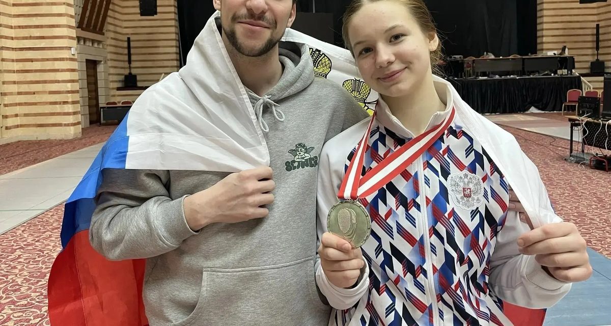 Юная курская рапиристка и её тренер поедут на Олимпиаду в Сенегал